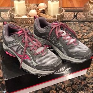 New Saucony Grid Excursion Athletic Shoes